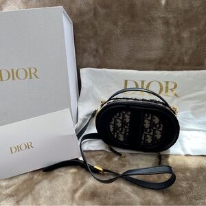 Dior Black Women's cross body pouch
